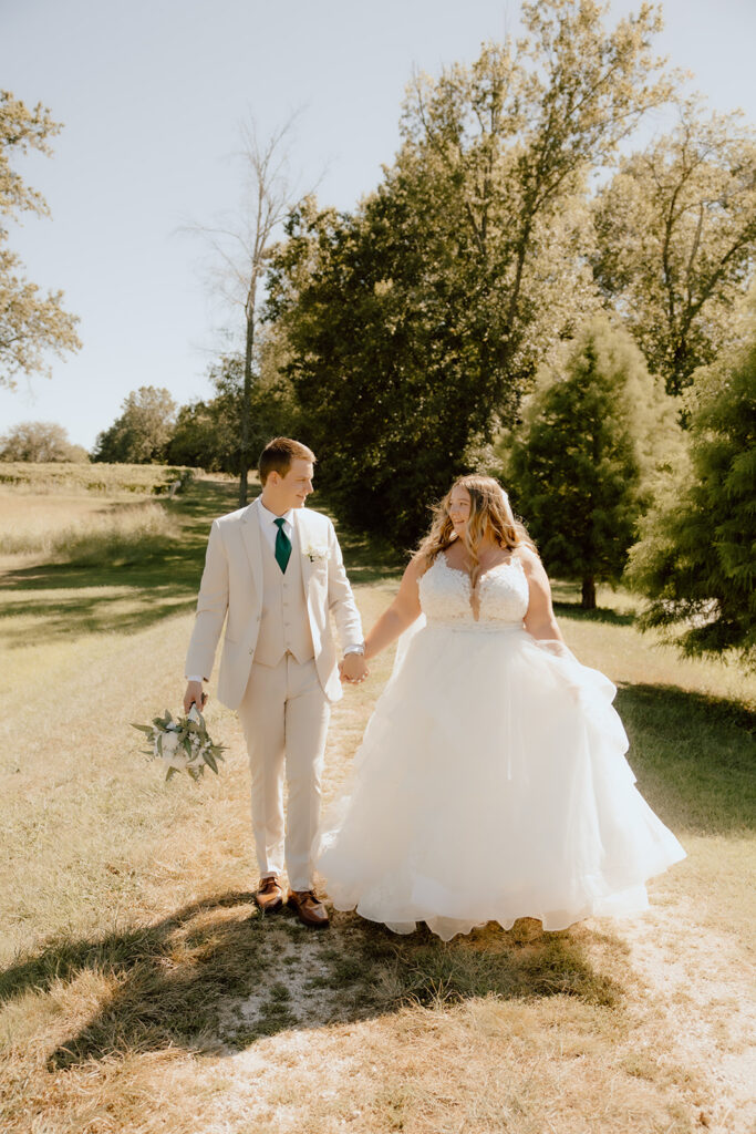 Chloe a Missouri Winery Wedding Venues photographer 