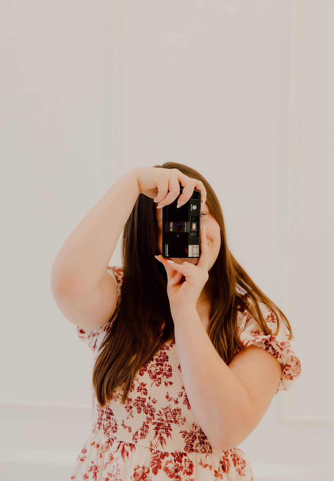 5 reasons to hire chloe yacapraro photography