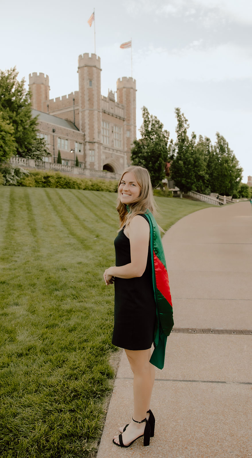 WashU graduation photos in st. louis