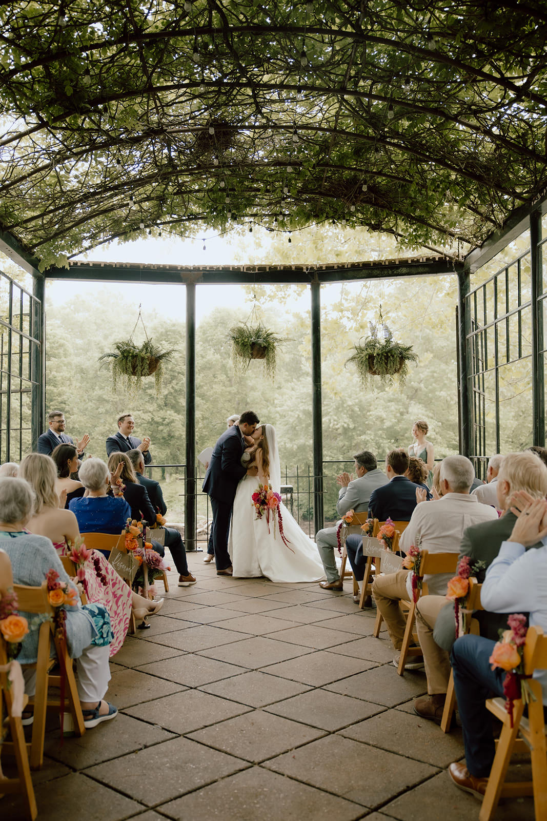 where to take st. louis wedding photos