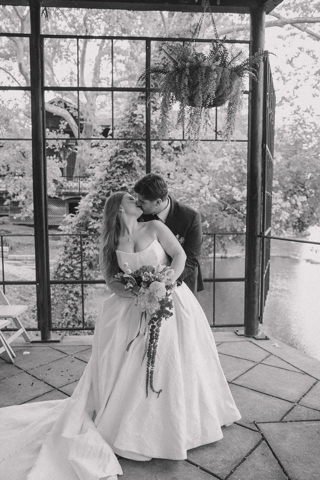 where to take st. louis wedding photos
